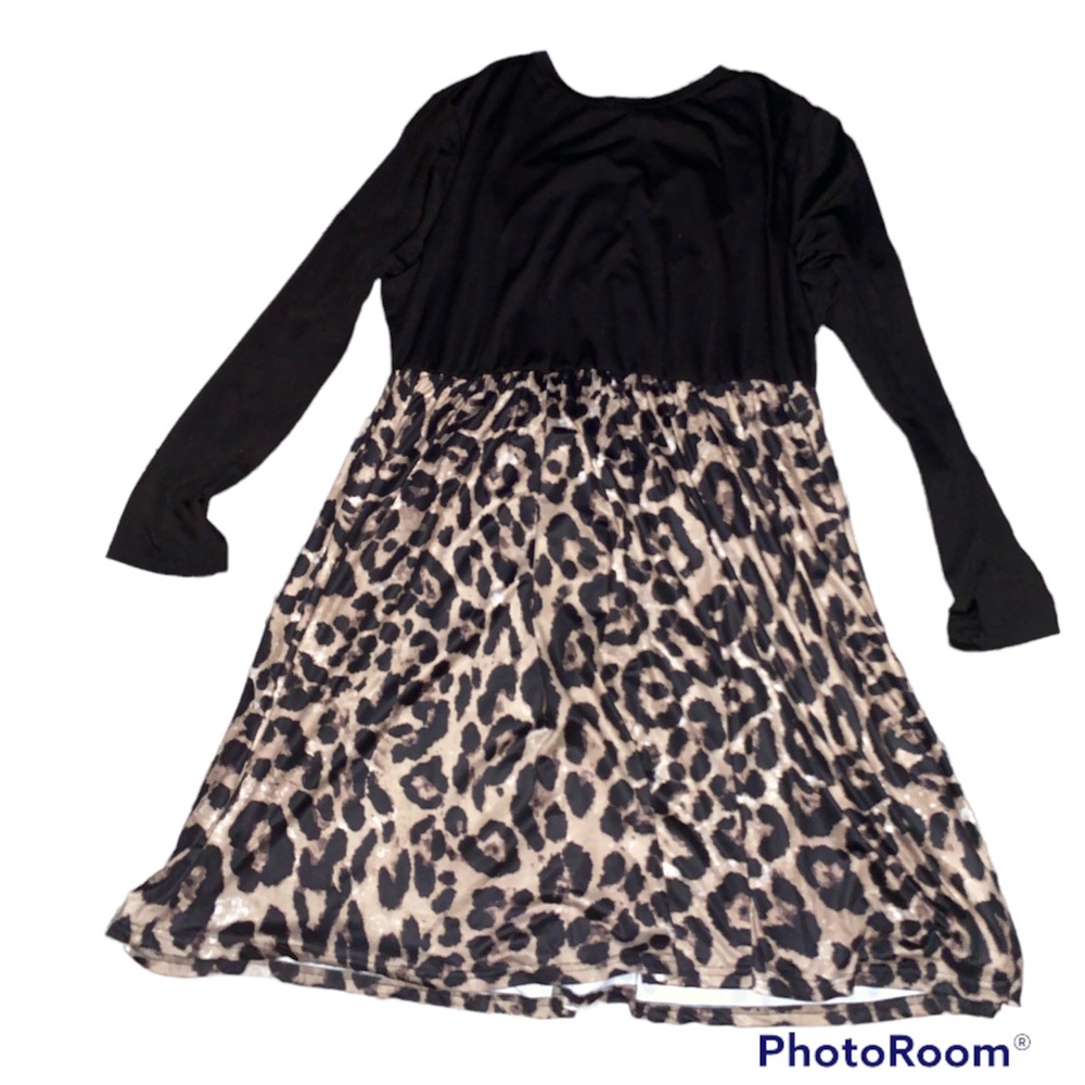 Animal print long sleeve dress 4x